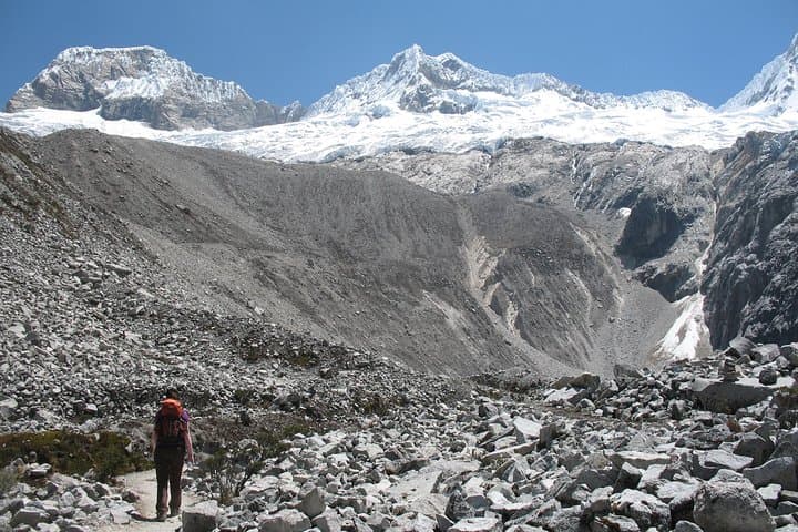 Laguna 69 Day Hike from Huaraz — Private Guided Full-Day to the Cordillera Blanca photo 3
