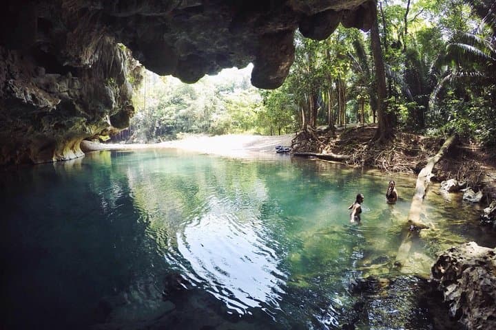 Xunantunich & Cave Tubing from San Ignacio — Maya Ruins to Underground Rivers photo 6