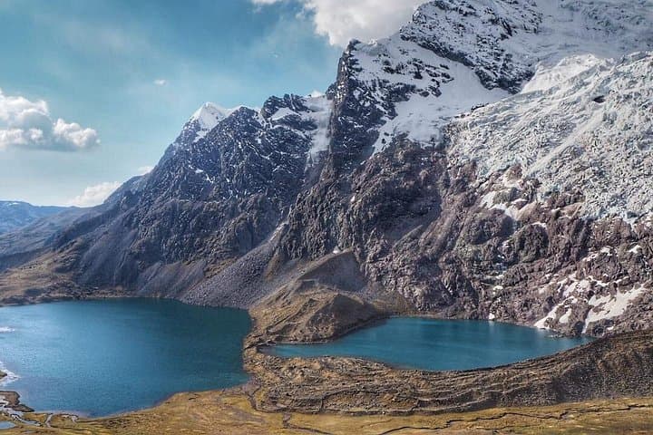 Ausangate 5-Day Trek: High Passes, Glacial Lagoons & Pacchanta Hot Springs photo 3