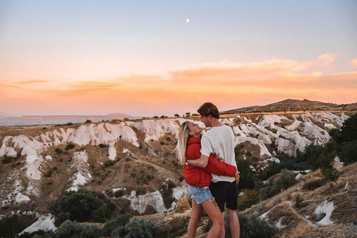 Cappadocia in a Day: Göreme’s Fairy Chimneys, Underground Cities & Avanos Pottery