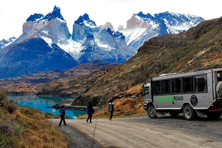 Torres del Paine Full-Day Overland 4x4 from El Calafate — Salto Grande, Pehoe & Laguna Amarga photo 3