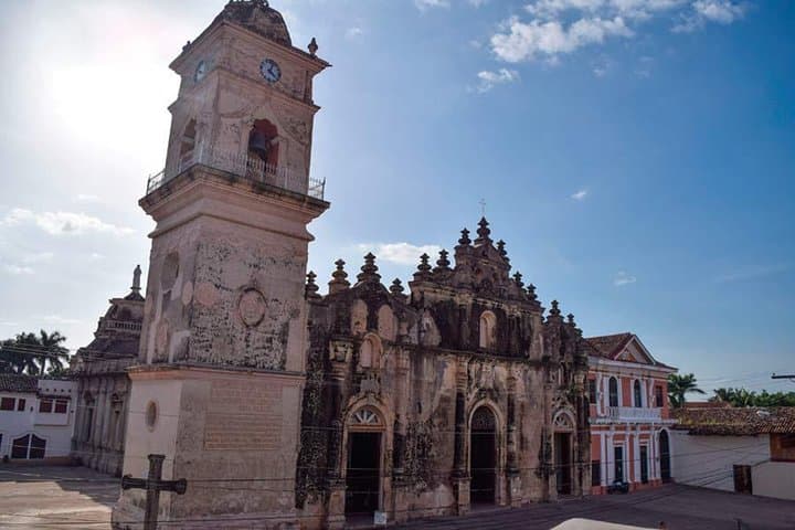 Granada Islets Boat Tour and Historic City Walk photo 6