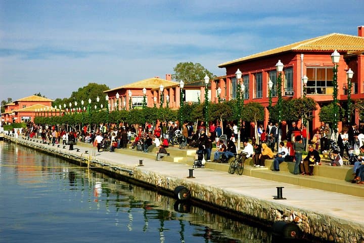 Athens at Sea: Coastal Bike Tour to Stavros Niarchos & Flisvos Marina photo 2