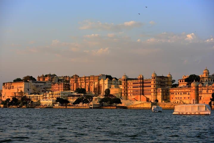Rajasthan Heritage Deluxe: 10-Day Journey from Delhi to Udaipur and the Taj photo 4