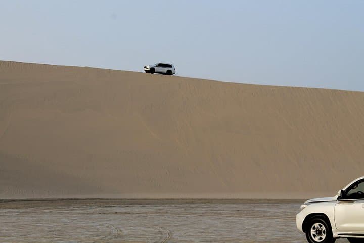 Inland Sea Desert Safari: 4x4 Dune Bashing & BBQ at Khor Al Adaid photo 4