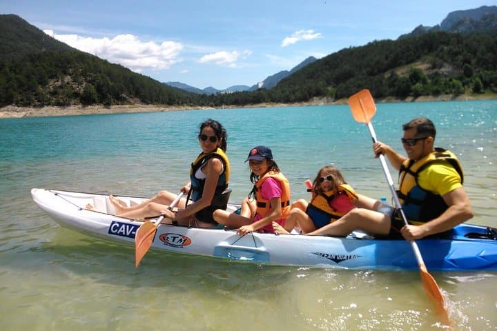 Paddle La Llosa del Cavall: Kayak & SUP Rentals on Catalonia's Turquoise Reservoir photo 4