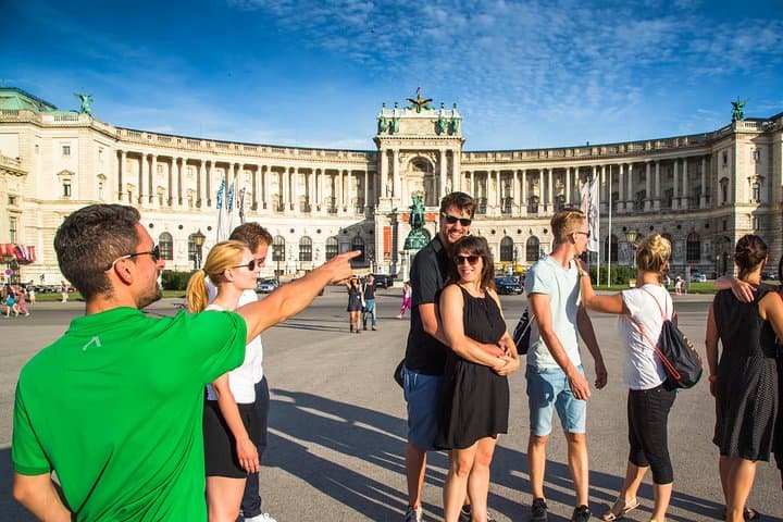 Private Vienna City Highlights Tour: Schönbrunn, Ringstrasse & Belvedere photo 3