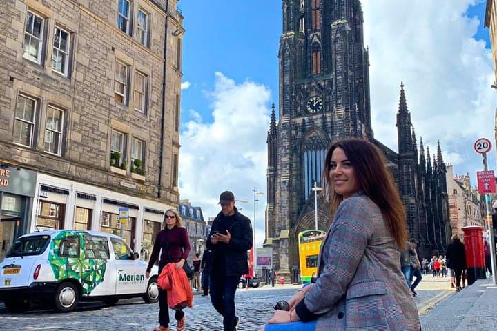 Edinburgh Literary Walking Tour: Harry Potter Sites, Museums & Old Town Stroll
