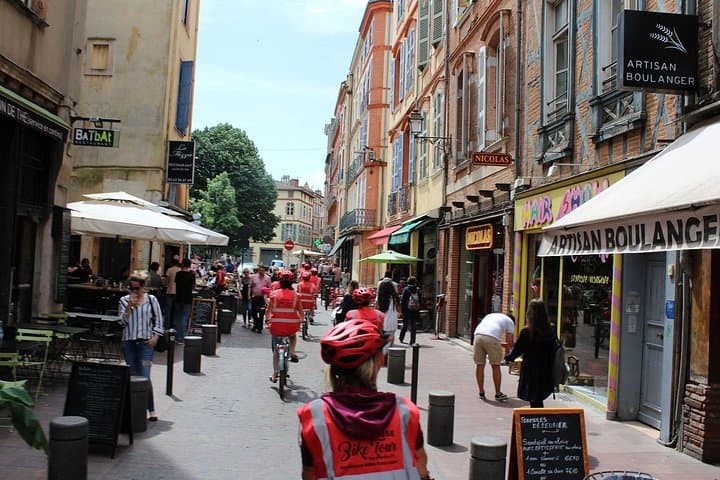 Toulouse by Bike: Essential Guided Ride Through the Pink City photo 5
