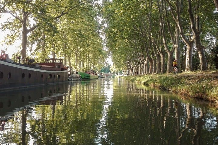 Toulouse by Bike: Essential Guided Ride Through the Pink City photo 6