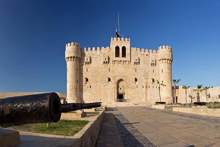 Exploring Qaitbay Citadel: Half-Day Historical Tour in Alexandria