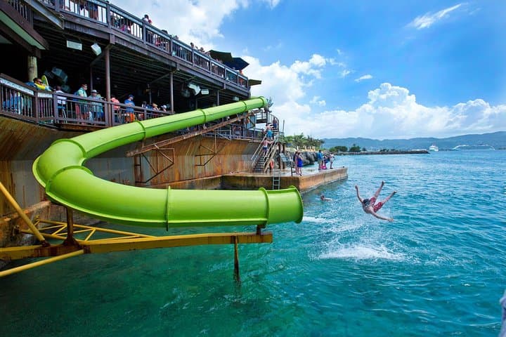 Montego Bay Day Trip: Doctor's Cave Beach, Margaritaville & Hip-Strip Shopping photo 6