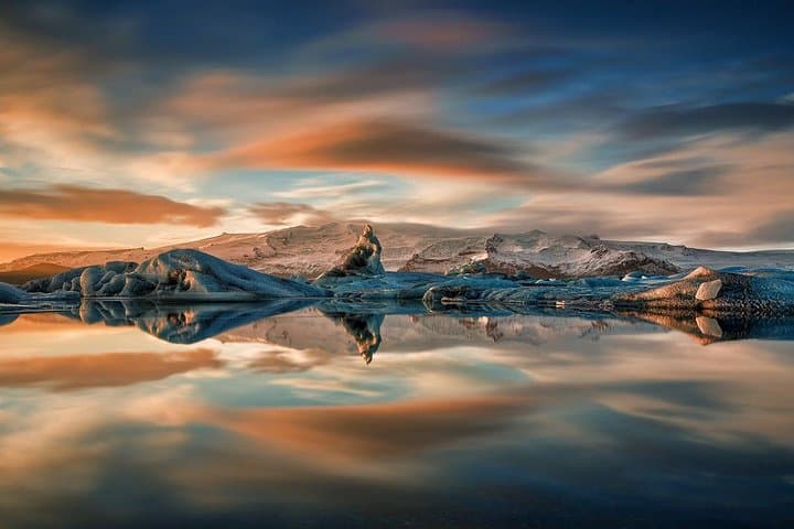 2-Day South Coast and Jökulsárlón Ice Cave Tour from Reykjavík
