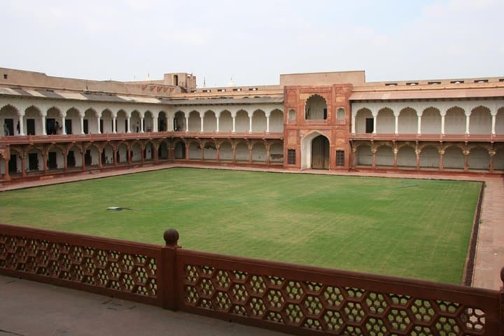 Same-Day Taj Mahal & Agra by Gatimaan Express — Fast Train Day Trip from Delhi photo 4