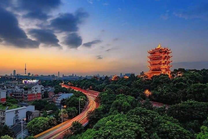 Private West Lake Day Tour from Shanghai — Limo Transfer to Hangzhou's UNESCO Lake photo 2