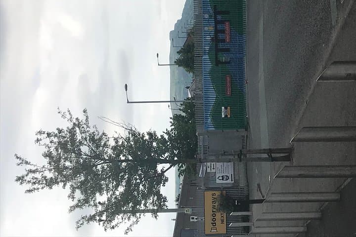 Belfast Political and Murals Tour: Shankill, Falls & the Peace Wall photo 2