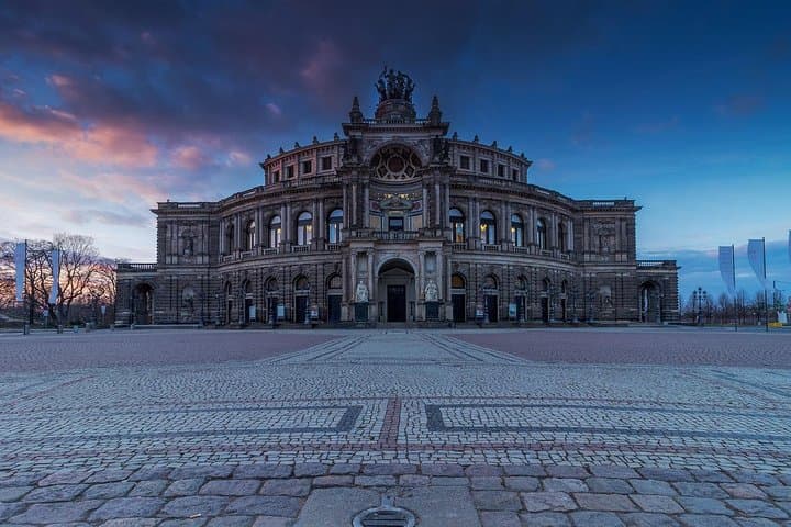 Private Transfer Prague to Berlin with 2-Hour Sightseeing Stop photo 2