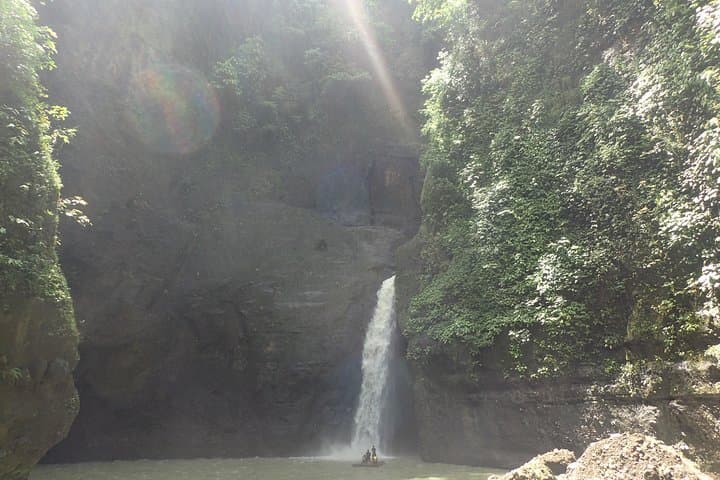 Pagsanjan Falls Shoot-the-Rapids Canoe Trip from Manila with Authentic Filipino Lunch photo 2