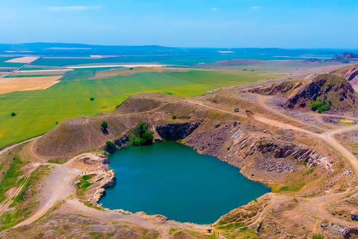 Danube Delta & Dobrogea Daytrip: Enisala Fortress, Razim Lakes & Dolosman