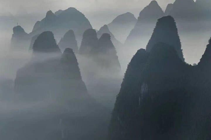Yangshuo Xianggong Hill & Silver Cave Day Tour — Karst Views and Cave Wonders photo 3