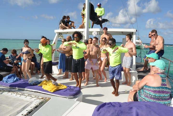 Power Shore Adventure: Catamaran Party, Snorkel & Parasail off Bávaro, Punta Cana photo 6