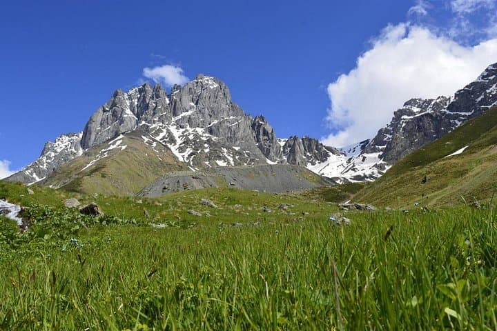 Tbilisi to Juta & Kazbegi Trek: Chaukhi Pass, Gergeti Trinity and Abudelauri Lakes photo 2