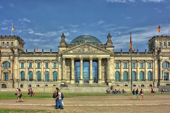 Private Transfer Prague to Berlin with 2-Hour Sightseeing Stop photo 3