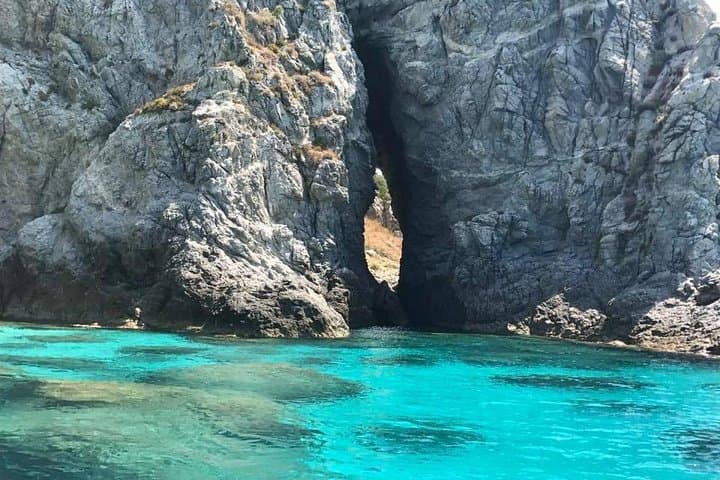 Dinghy Along Costa degli Dei: Snorkel the Coves of Capo Vaticano to Tropea photo 2