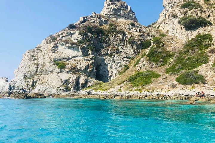 Dinghy Along Costa degli Dei: Snorkel the Coves of Capo Vaticano to Tropea photo 4