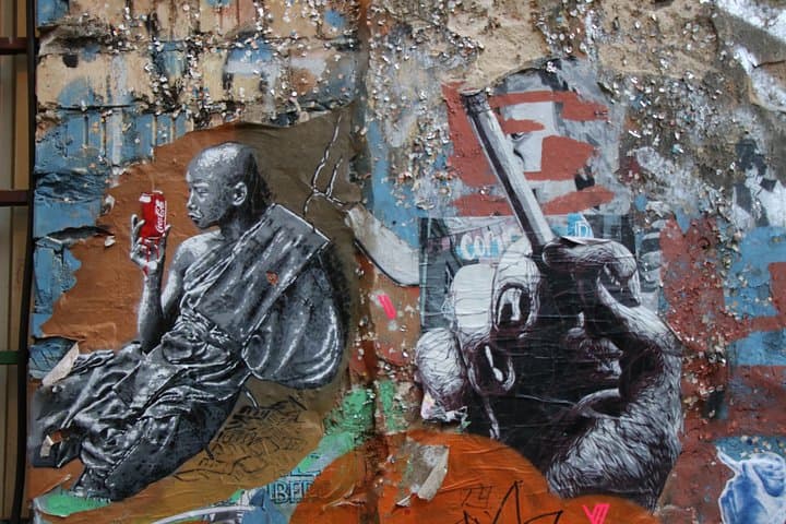 Berlin Street Art Photo Tour: Private 4-Hour Graffiti & Photographer Experience photo 3