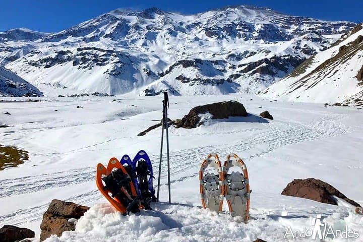 Snowshoeing in Cajón del Maipo: Full-Day Snowhike from Santiago