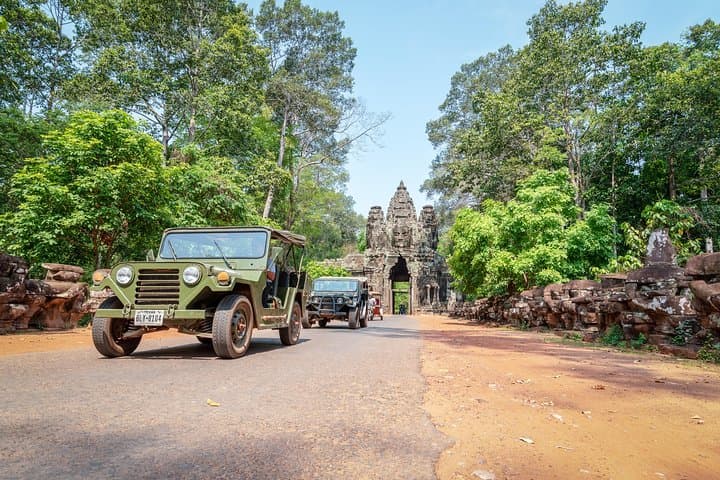 Private Angkor Wat Jeep Tour — Angkor Archaeological Park Day Trip