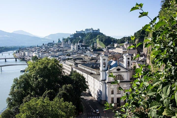 Prague to Salzburg Private Transfer: 2-Hour Hallstatt Stop photo 4