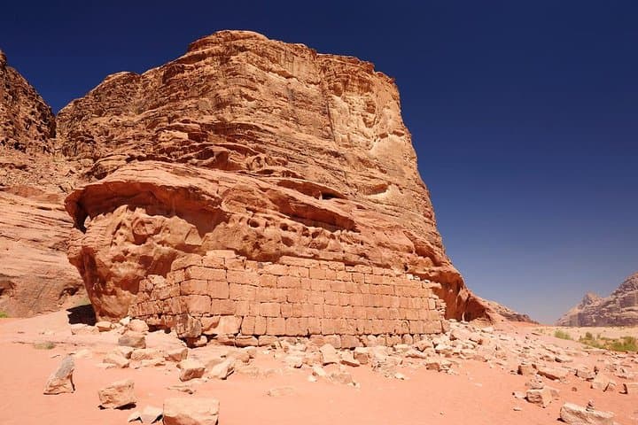 Wadi Rum Jeep Tour: Lawrence's House, Khazali Canyon & Red Dune (5 hours) photo 2
