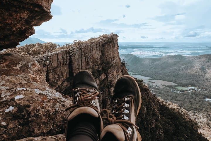 Grampians Day Hike from Melbourne — The Pinnacle, MacKenzie Falls & Boroka Lookout