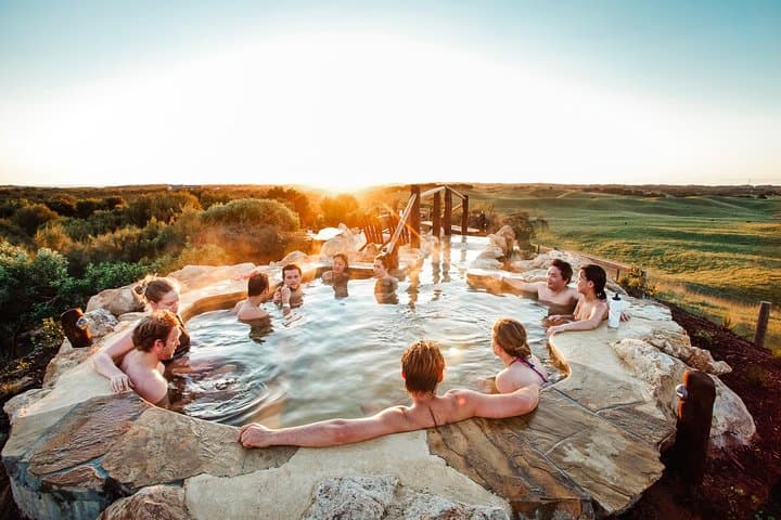 Mornington Peninsula Hiking and Peninsula Hot Springs Day Tour from Melbourne