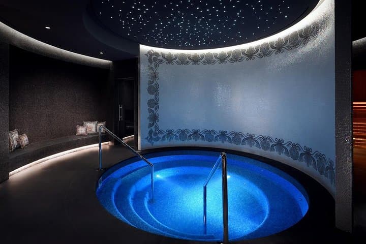 Versace Sleep Treatment & Gold Cappuccino: Luxury Sleep Ritual in Dubai photo 3