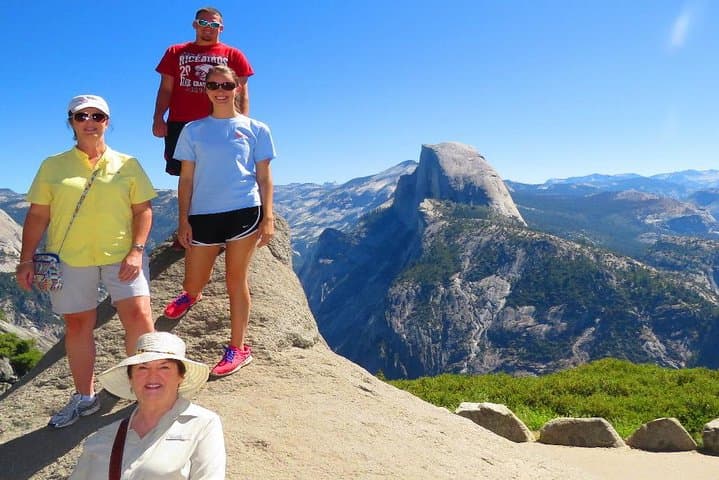 Private 2-Day Yosemite Tour: Glacier Point, Mariposa Grove & Valley Highlights