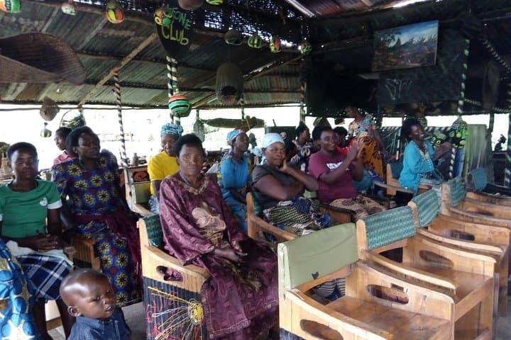 Nyakinama Village Culinary Tour & Banana Beer Tasting near Musanze photo 5