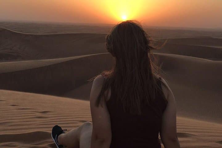 Dubai Sunrise Desert Safari & Sandboarding Private Tour — Early Morning Dune Bashing photo 3