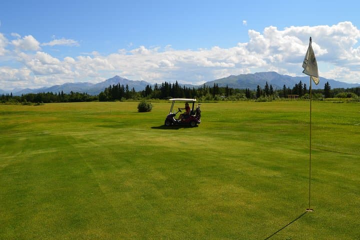 Golfing on the Alaskan Tundra: Black Diamond’s Rugged 9-Hole Course Experience photo 4