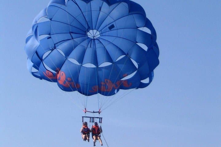 Parasailing Hurghada: Red Sea Coastal Flight with Private Transfer photo 3