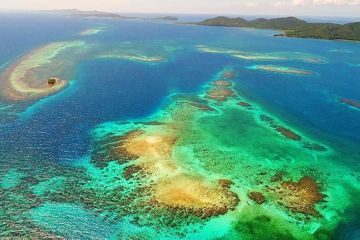 Half-Island Cruise and Snorkel to Pigeon Cay, Roatán