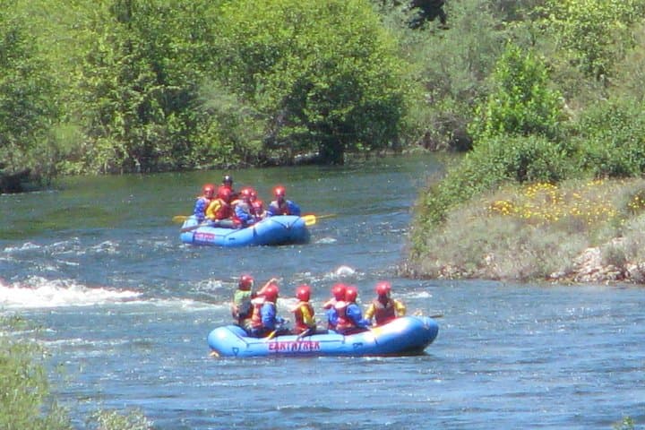 American River Whitewater Rafting from San Francisco — 8–10 Mile Class III Adventure photo 2