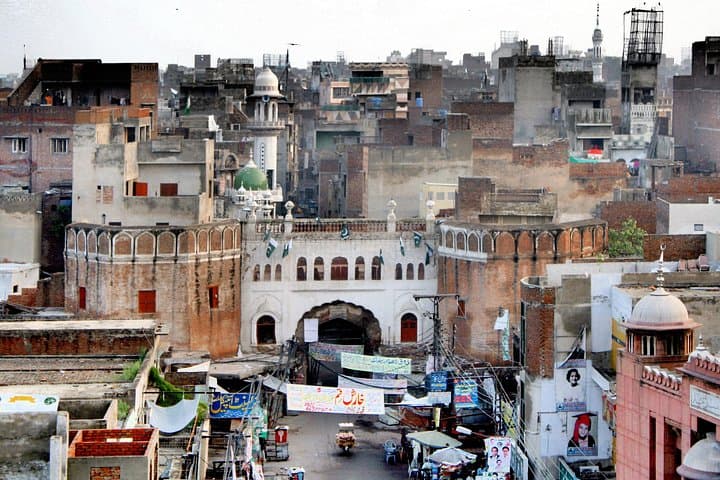 Lahore Guided Tours: Explore the Walled City, Mughal Forts & Food Alleys photo 4