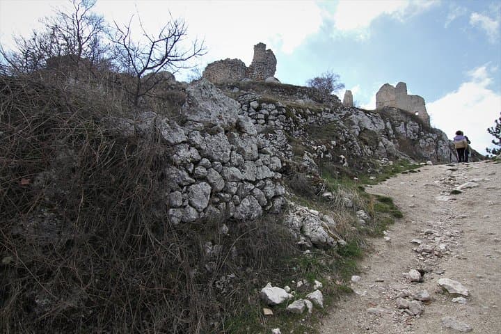 Medieval Abruzzo Day Tour: Rocca Calascio & Santo Stefano di Sessanio with Local Lunch photo 5