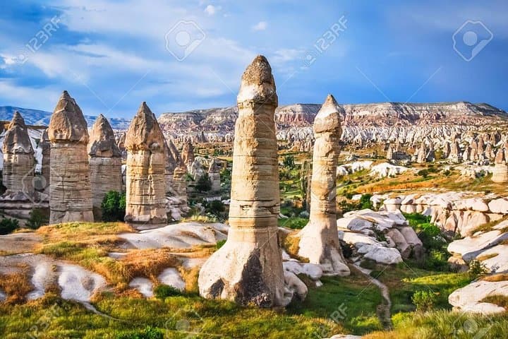 Cappadocia Day Tour in Spanish: North Valleys, Göreme Open-Air Museum & Uçhisar photo 2