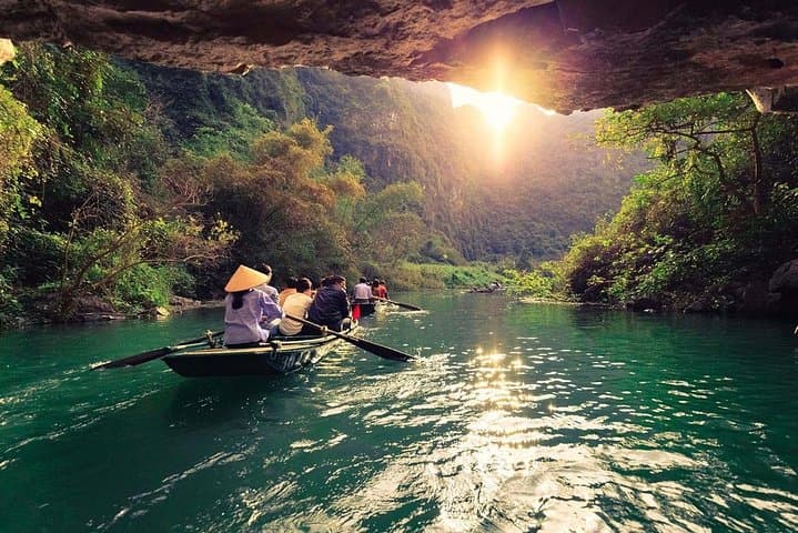 Hoa Lu, Tam Coc & Mua Cave: Full-Day Karst Loop from Hanoi photo 3