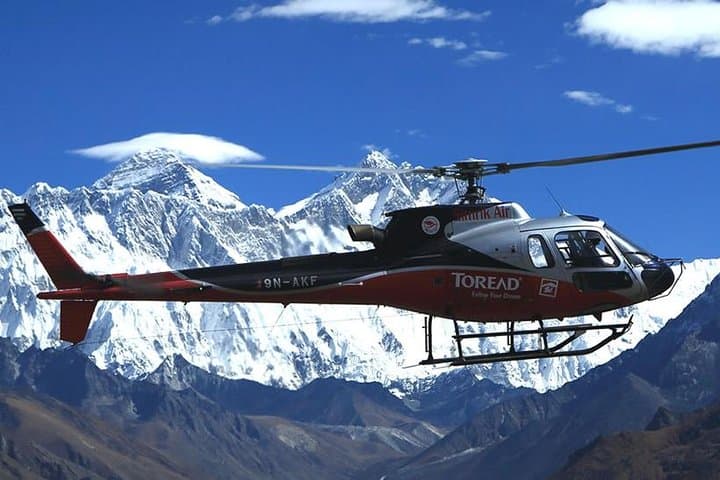Helicopter Tour to Everest Base Camp with Breakfast at Everest View Hotel