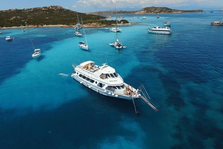 Explore La Maddalena Archipelago: Full-Day Boat Tour from Palau photo 5